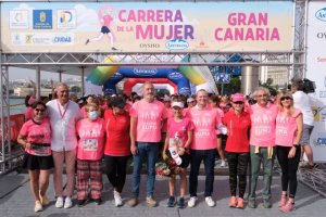 M&aacute;s de 2.000 mujeres conquistaron Gran Canaria en su primera Carrera de la Mujer