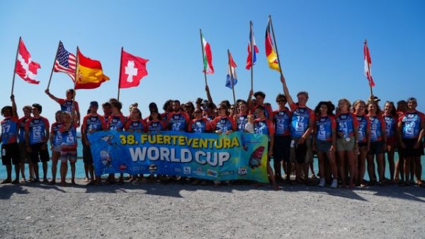 Fuerteventura abre la semana del Wingfoil con Nia Suardiaz y la representaci&oacute;n espa&ntilde;ola en primer plano