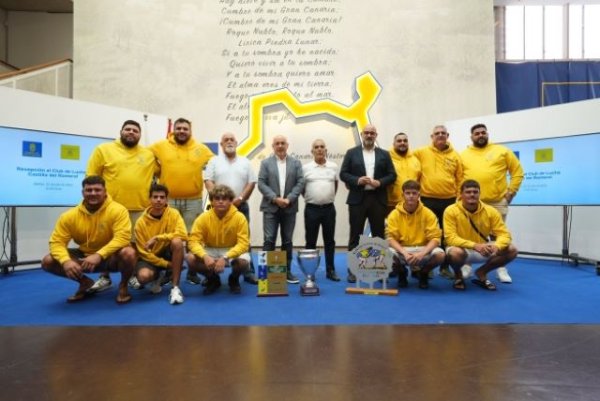 El Cabildo de Gran Canaria recibe al Club Lucha Castillo, ganador del torneo regional Cajasiete de Segunda Categoría