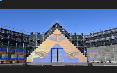G&aacute;ldar: La pir&aacute;mide del escenario de 'El Antiguo Egipto' ya luce en el Recinto Cultural La Quinta