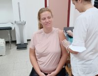 La campa&ntilde;a de vacunaci&oacute;n contra gripe y la covid-19 comienza hoy en todos los centros de salud de Canarias