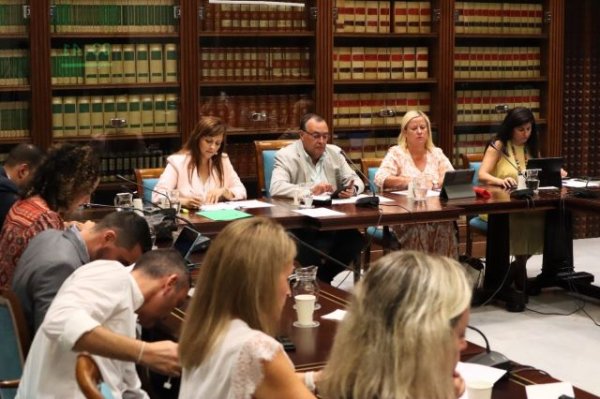 Barreto anuncia que la Consejería pone en marcha un proceso de simplificación normativa y administrativa
