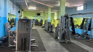 Agaete: El Ayuntamiento moderniza el Gimnasio Municipal con aparatos de última tecnología