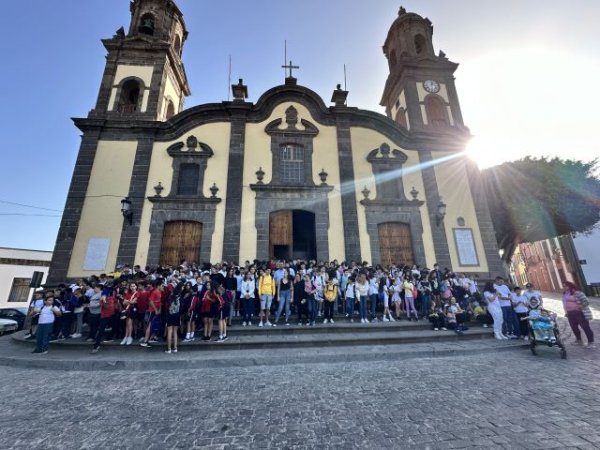 Guía celebró hoy el Día Escolar de la Paz con más de 400 alumnos y los usuarios del Centro de Educación Especial Marente y el Centro Ocupacional
