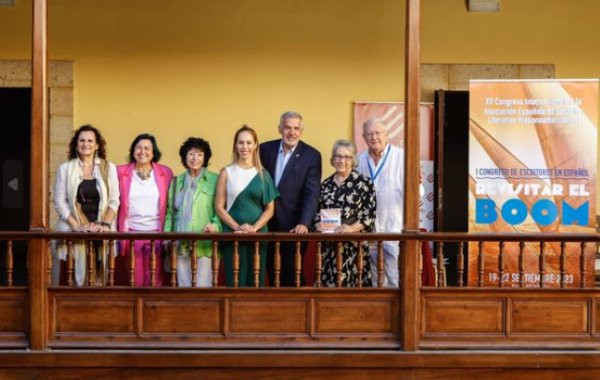 Gran Canaria vuelve a reforzar los lazos entre los Literatos de la Literatura en español