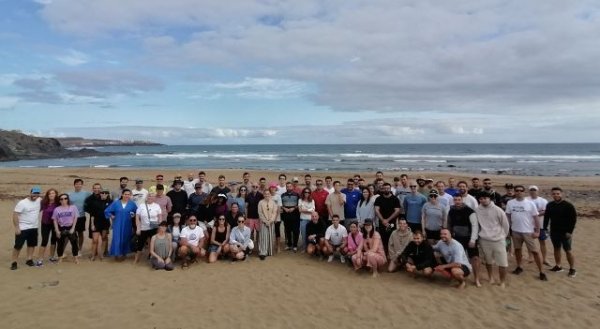 Gáldar: La playa de Bocabarranco acoge una jornada de limpieza y sensibilización ambiental organizada junto a Astican y Terramare Medioambiente