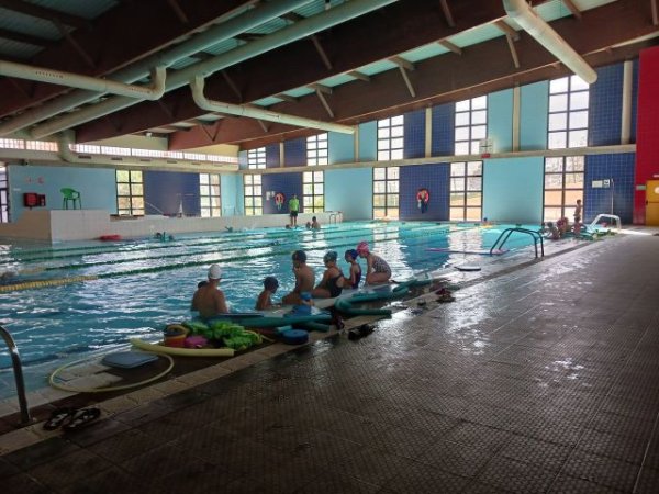 Gáldar: Comienza la temporada de asistencia de los centros escolares del municipio a la piscina municipal